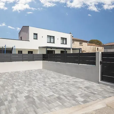 Artis וילה פולה